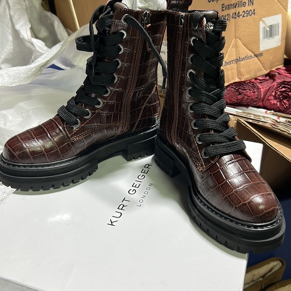 NIB Kurt Geiger Siva Croc Embossed Combat boots, size 5.5 - Picture 3 of 5